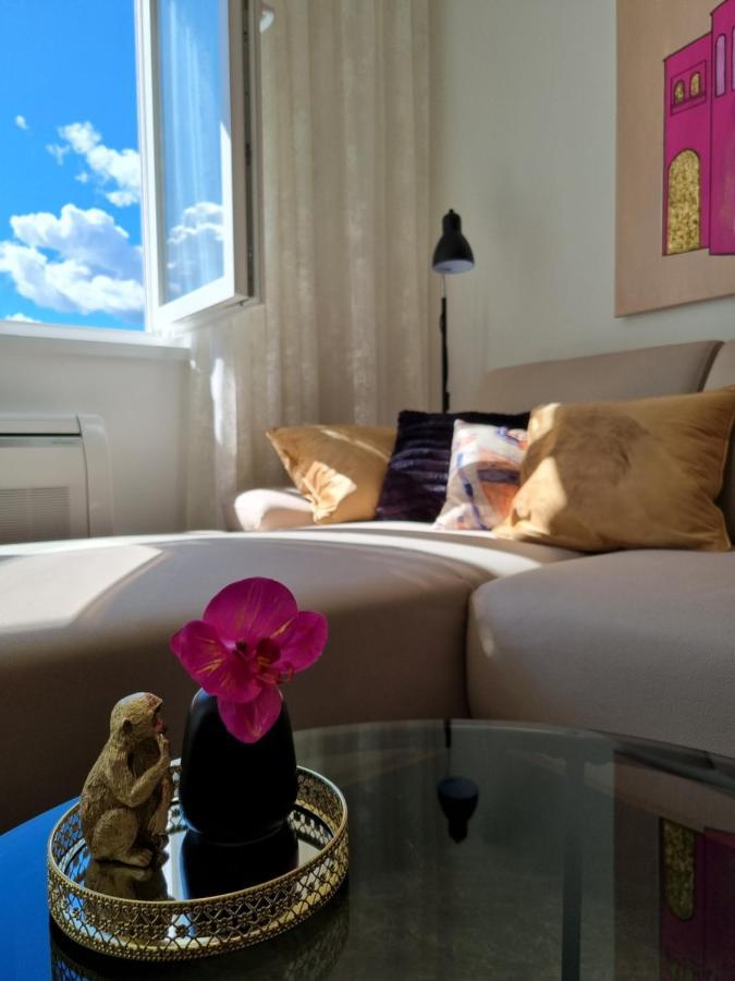 Apartment "50 Shades" With Balcony And Free Parking In The Garage Zadar Eksteriør bilde