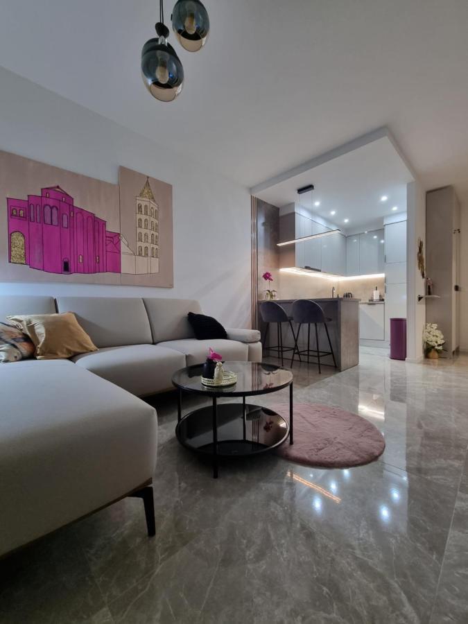 Apartment "50 Shades" With Balcony And Free Parking In The Garage Zadar Eksteriør bilde