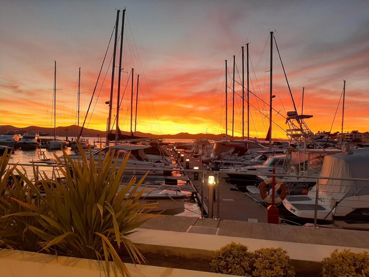 Apartment "50 Shades" With Balcony And Free Parking In The Garage Zadar Eksteriør bilde