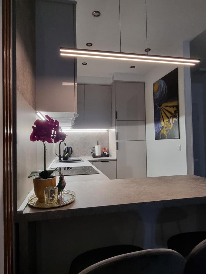 Apartment "50 Shades" With Balcony And Free Parking In The Garage Zadar Eksteriør bilde